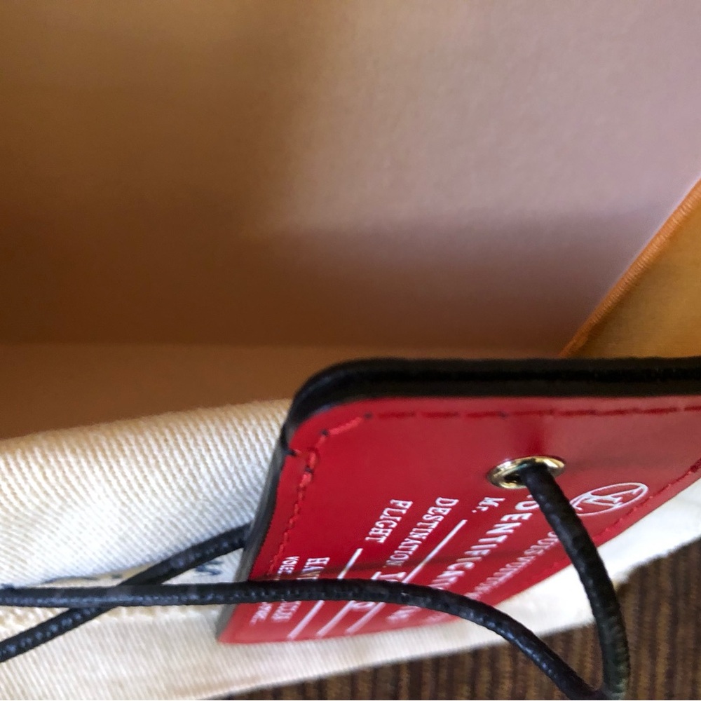 Louis Vuitton Malletier TOKYO ID tag. 2017 Kim Jones. RED (1of3) SF5117 - Picture 4 of 14